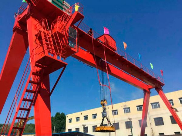 影響門式起重機的工作效率因素有哪些？